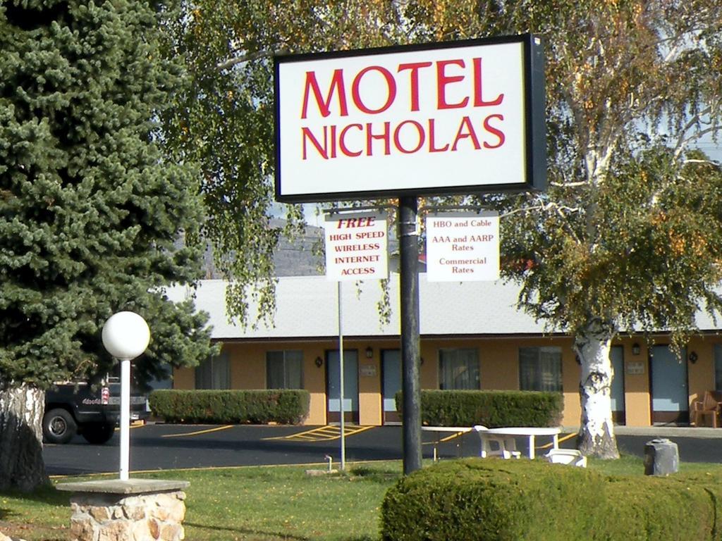 Motel Nicholas Omak Esterno foto